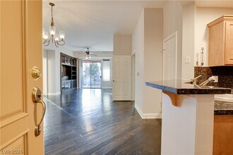 Building Photo - 91 E Agate Ave