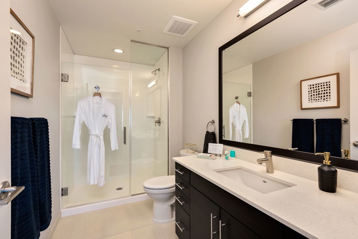 Commerce Tower Apartments Kansas City, MO