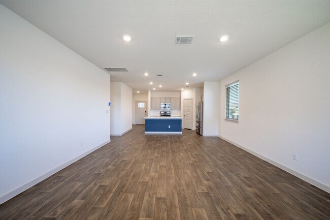 Building Photo - 119 Big Cypress Byu Rd
