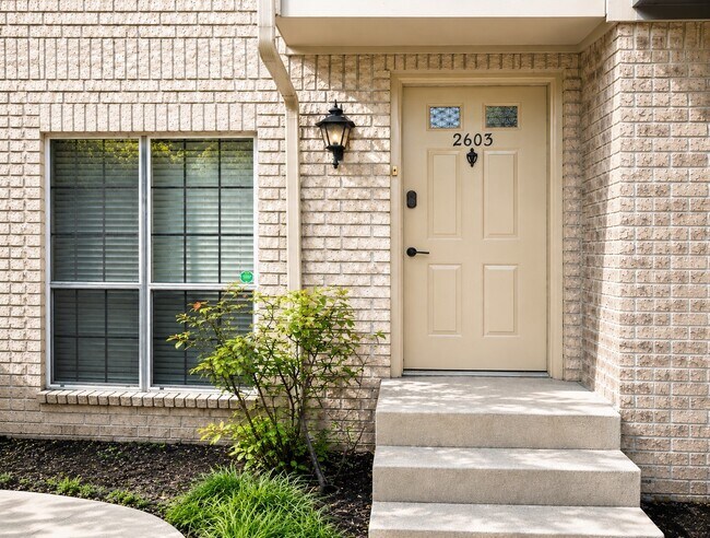 Building Photo - 1515 Sandy Springs Rd