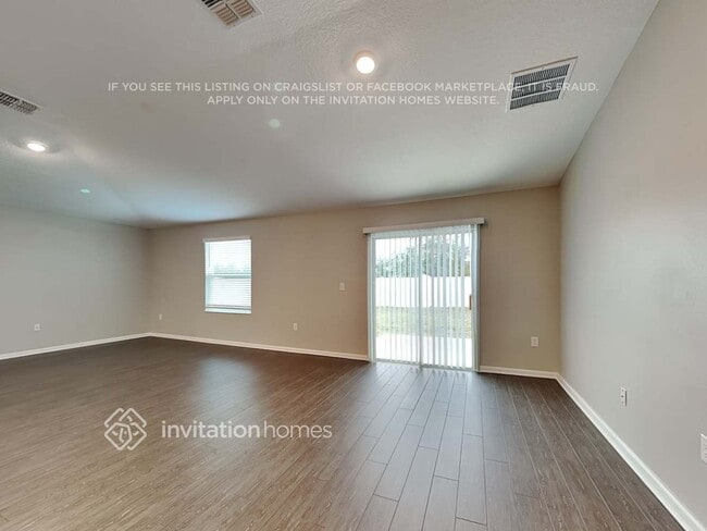 Foto del edificio - 1074 Caitlin Loop