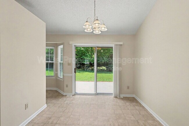 Foto del edificio - 4609 Falcon Chase Dr SW