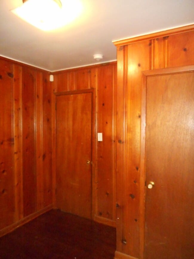 Building Photo - 3 Bedroom 1 Bath Downtown Augusta