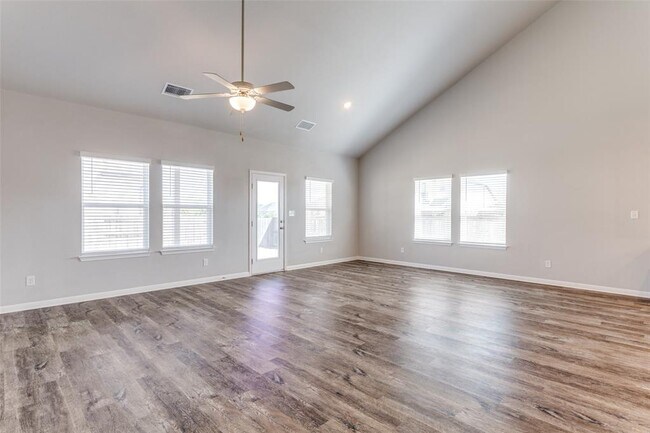 Building Photo - 1129 Oak Chase Wy