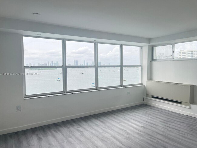 Foto del edificio - 1250 West Ave