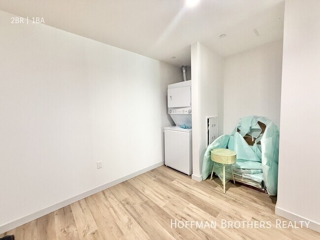 Building Photo - 1240 Magnolia Ave