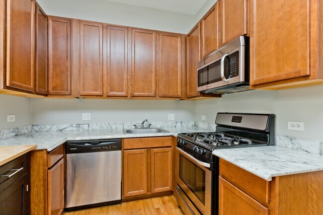 Foto del edificio - 2109 W Warner Ave