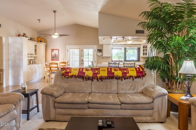 Foto del edificio - 411 E Marny Rd