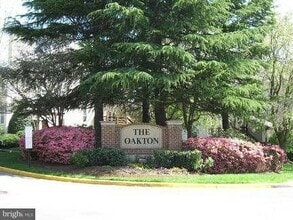 Building Photo - 10070 Oakton Terrace Rd