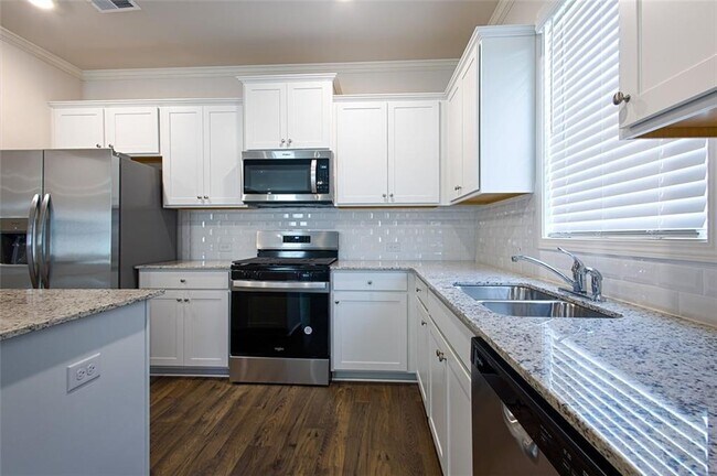 Building Photo - 87 Thompson Ridge Ln