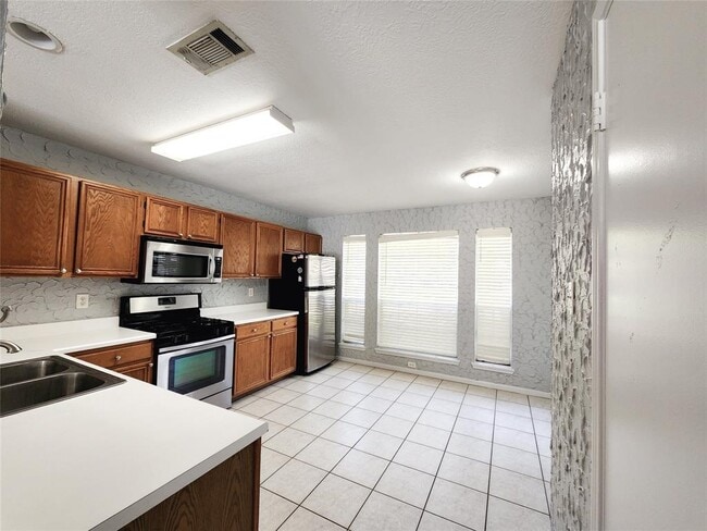 Building Photo - 14614 Cypress Valley Dr