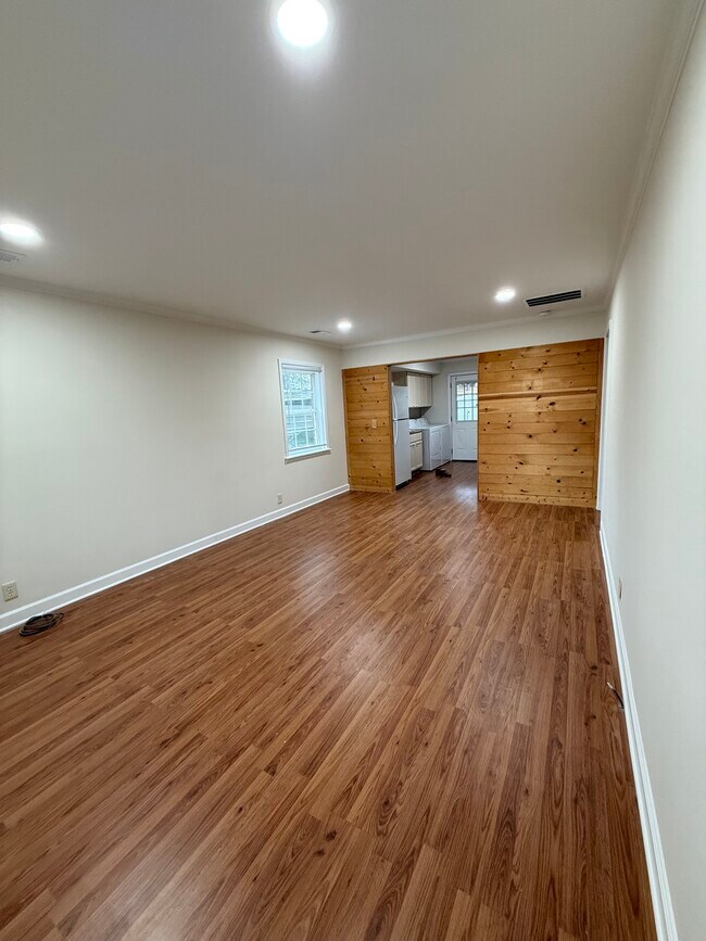 Foto del edificio - 104 Bowen St