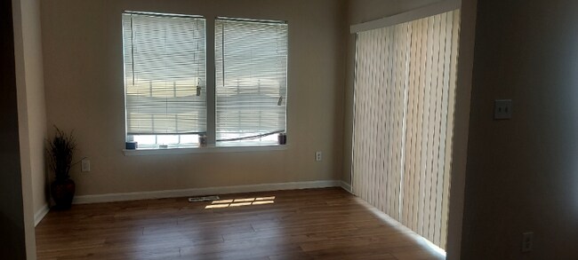 Building Photo - 2510 Yorkway