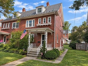Building Photo - 1517 Garfield Ave