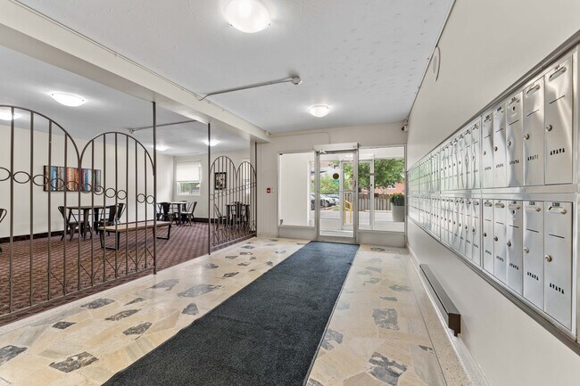 Photo du bâtiment - Parkview Heights Apartments
