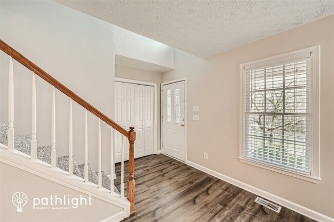 Building Photo - 3585 Fence Rd, Auburn, GA, 30011