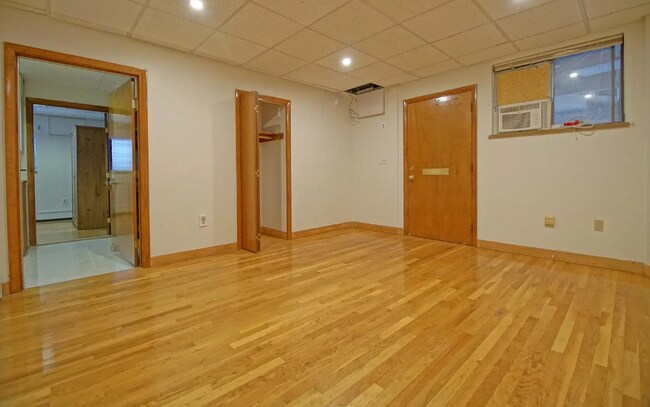 Foto del edificio - 344 Summer St