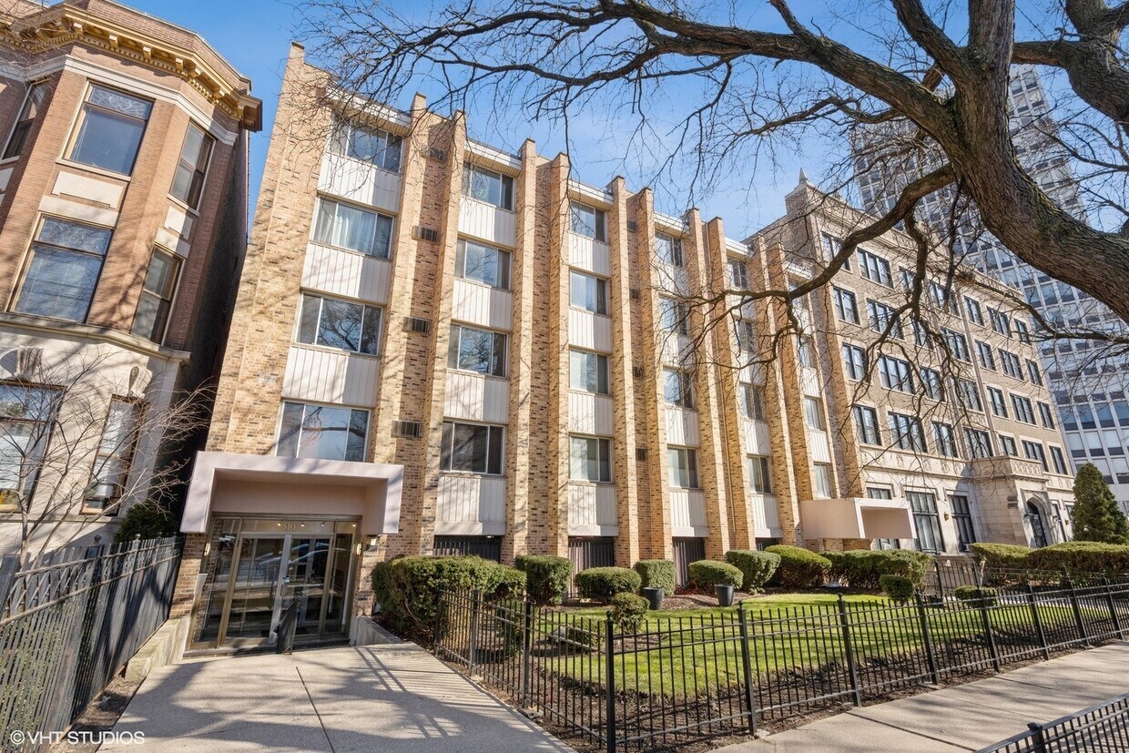 Primary Photo - 510 W Fullerton Pkwy