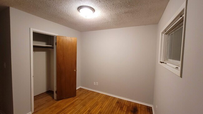Foto del edificio - 406 Warner St NW