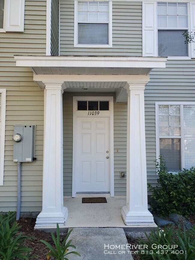 Foto del edificio - Fantastic 2/1.5 Townhome Available Now!