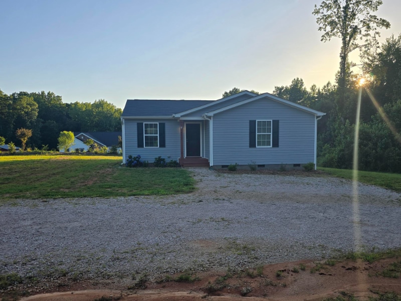 Primary Photo - 4633 Rainbow Dr