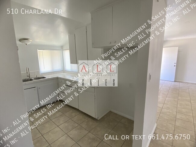 Foto del edificio - 510 Charlana Dr
