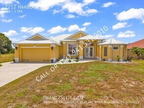 Building Photo - 2212 Harbour Dr