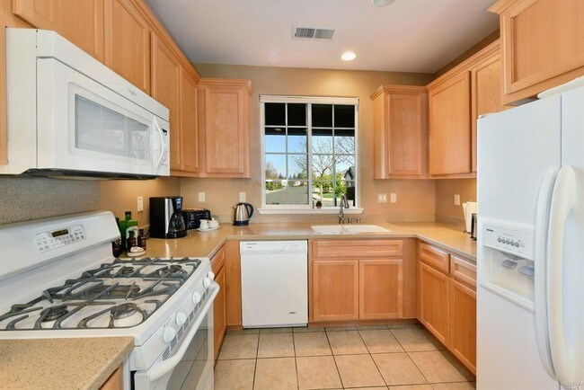 Foto del edificio - 9013 Oak Trail Cir