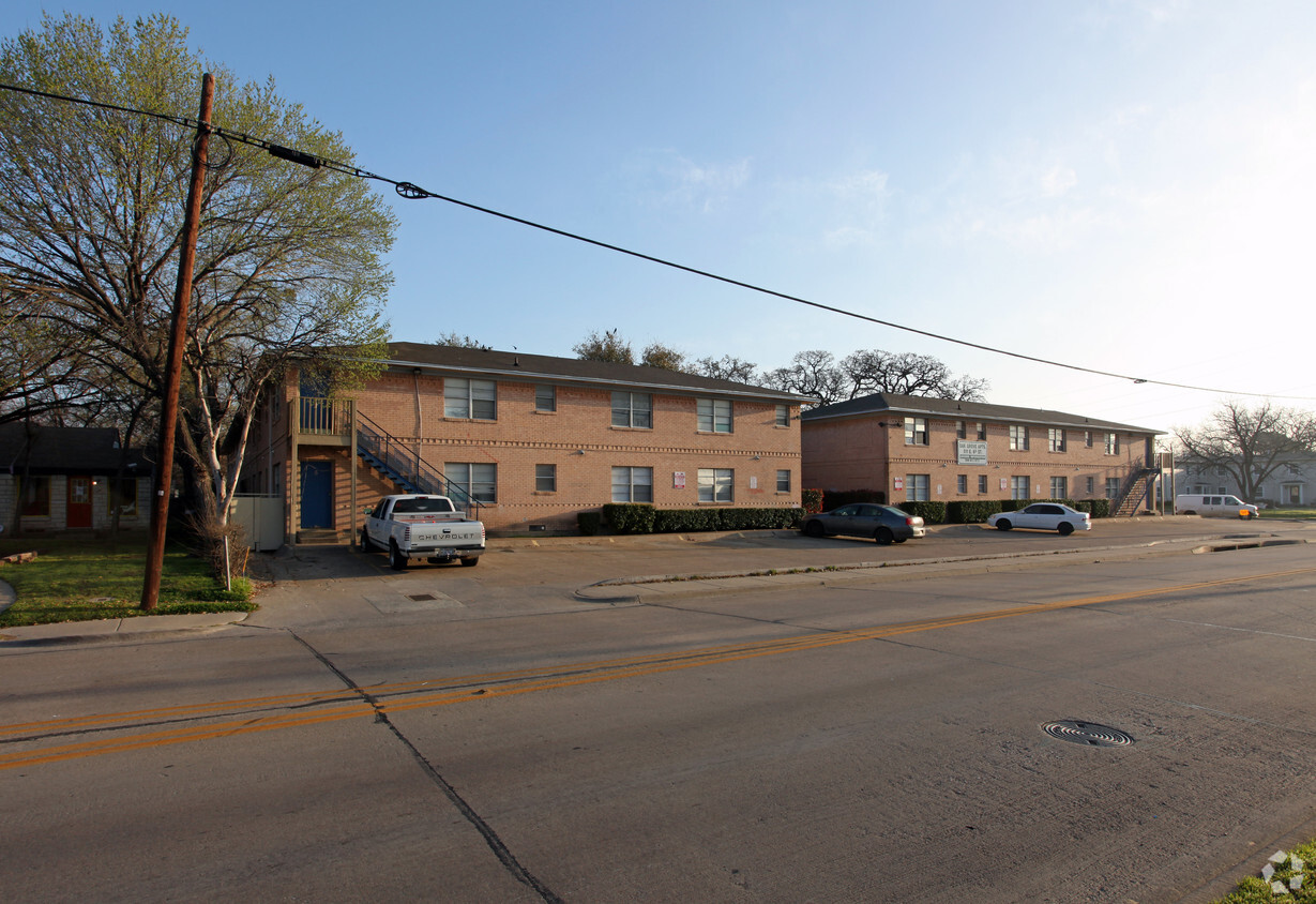 Building Photo - Oak Grove Apartments