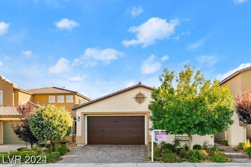 Foto principal - 12217 Pacific Cruise Ave