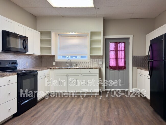 Foto del edificio - 100 S Front St