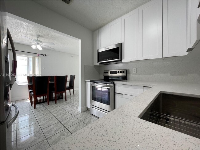 Foto del edificio - 15550 SW 308th St