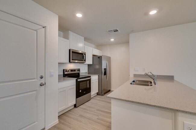 Foto del edificio - 7379 Craig Cv Ct