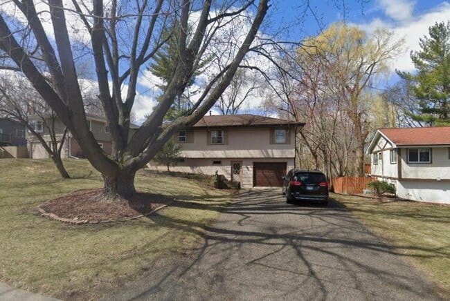 Front of house - 6245 Yucca Ln N