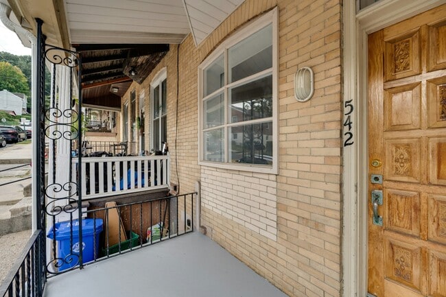 Foto del edificio - 542 S 16th St