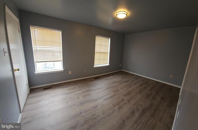 Building Photo - 3915 Friar St