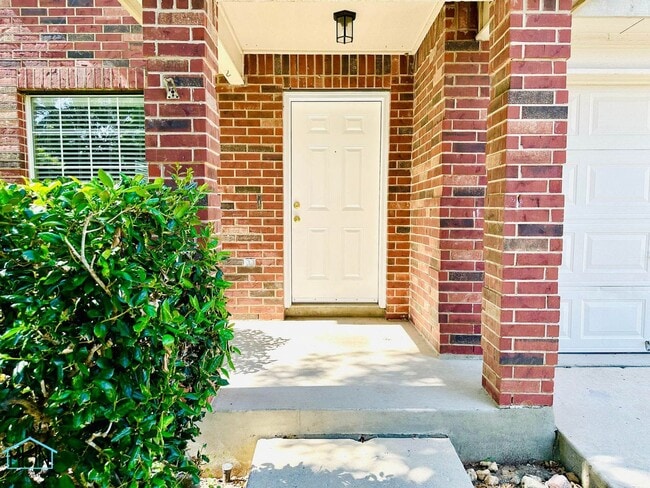 Photo - Big & Beautiful 5 bed/3.5 bath 2 Story home that's conveniently located to Randolph AFB