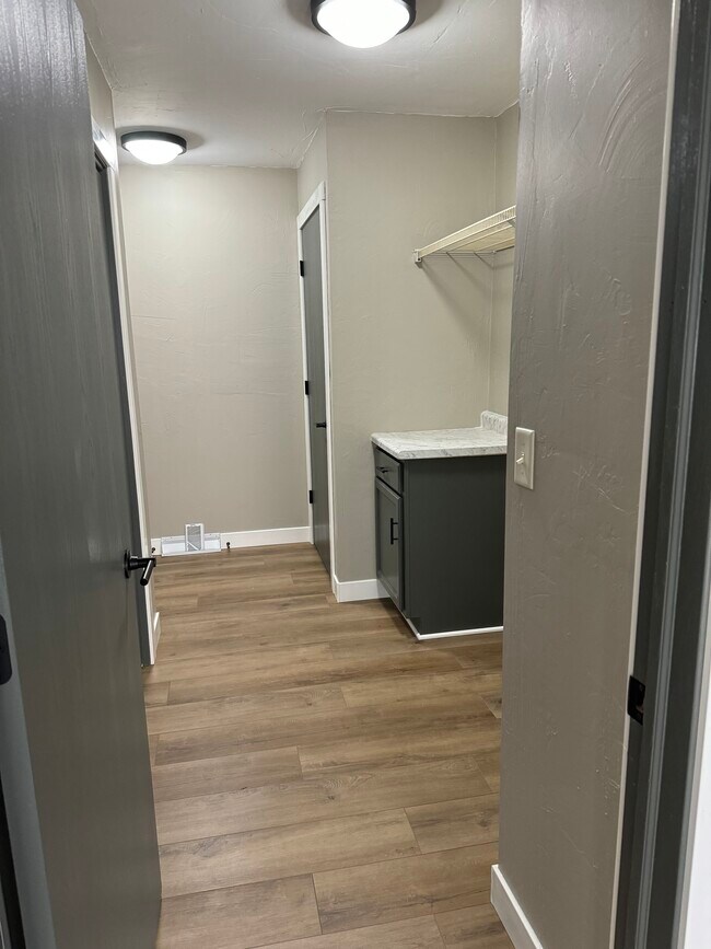 Foto del edificio - 1941 S 35th St