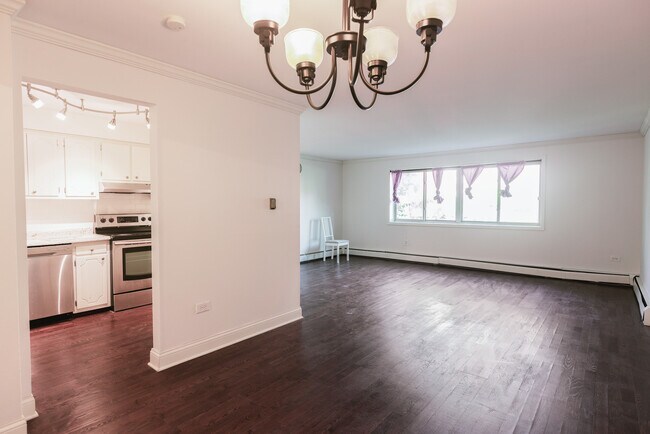 Foto del edificio - 2710 Central St