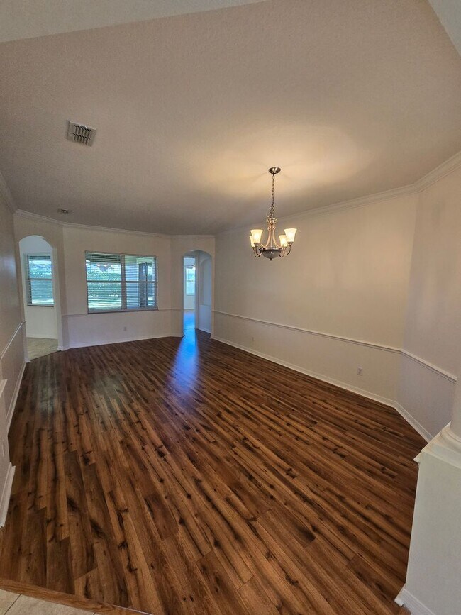 Building Photo - 4/2 Windermere Home Located in Providence