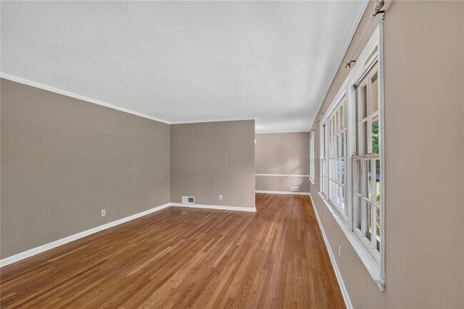 Foto del edificio - 6858 Brandon Mill Rd NW