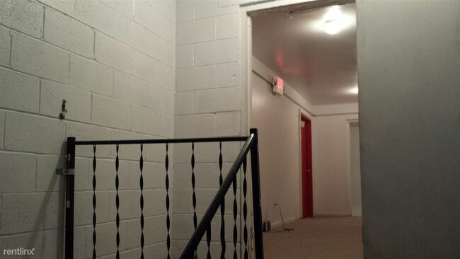 Foto del edificio - 18210 Weaver St