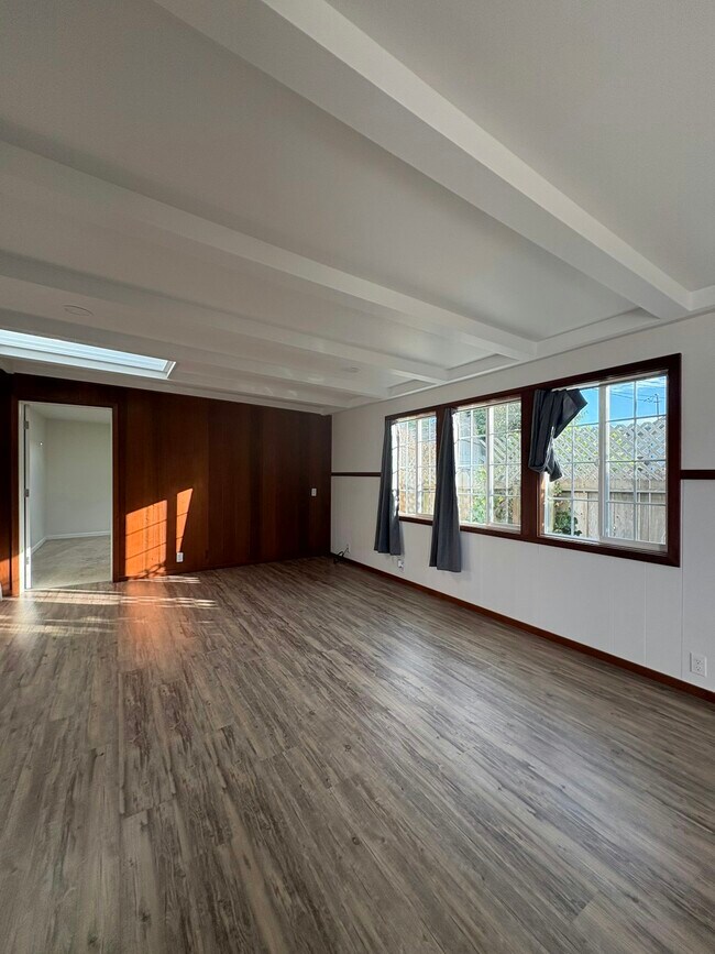 Foto del edificio - 1466 Janes Rd