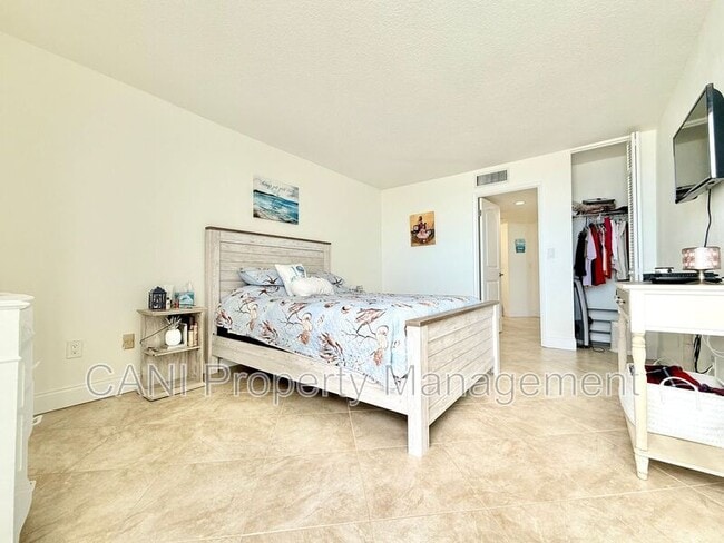 Photo - 3047 S Atlantic Ave Apartment