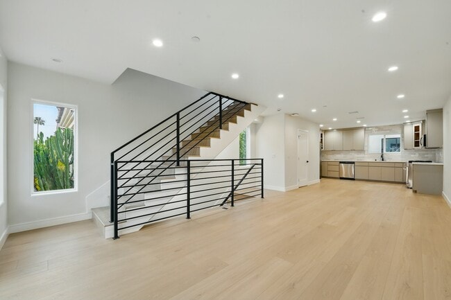 Photo - 8234 Blackburn Avenue, Unit 8234 1/2 Townhome