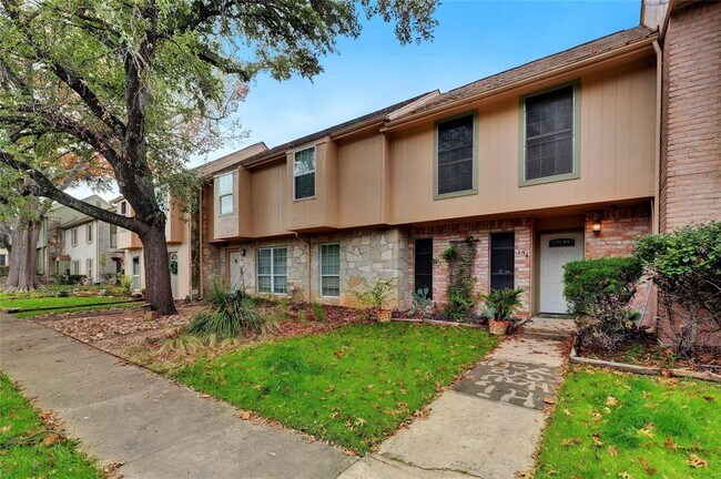 Building Photo - 9009 N Plaza