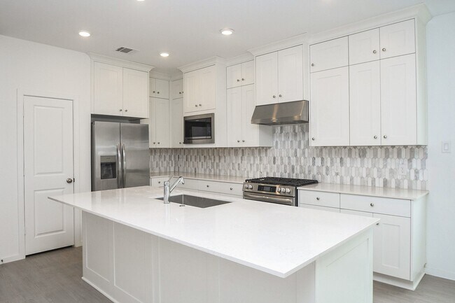 Foto del edificio - 6319 Seafoam Lake Dr