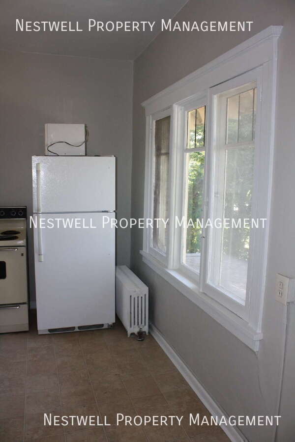 Foto del edificio - 1001 E S Temple St