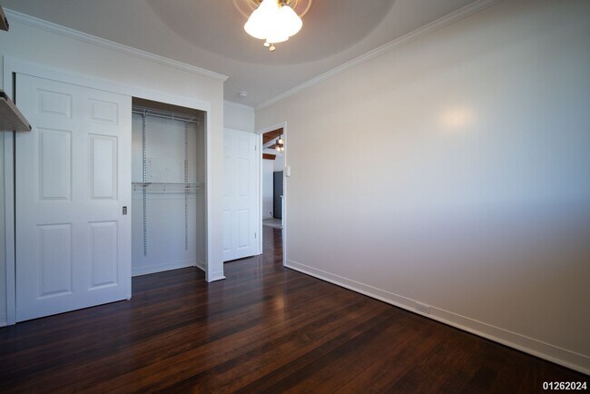Building Photo - $5,400 / 4br - 1525ft2 - 4 BED 2 BATH HOME...