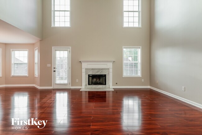 Foto del edificio - 1528 Park Knoll Trail NE